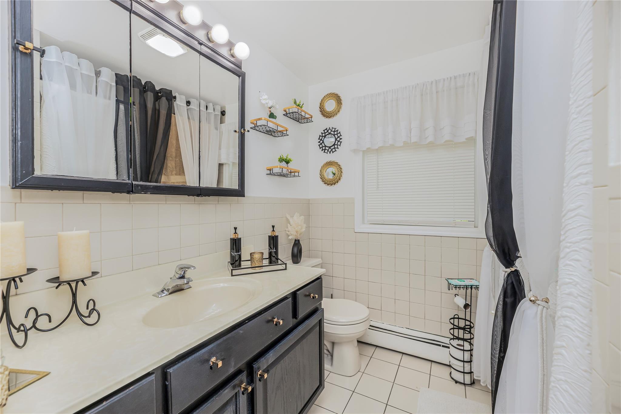 5 Queens Way, Newburgh, NY 12550