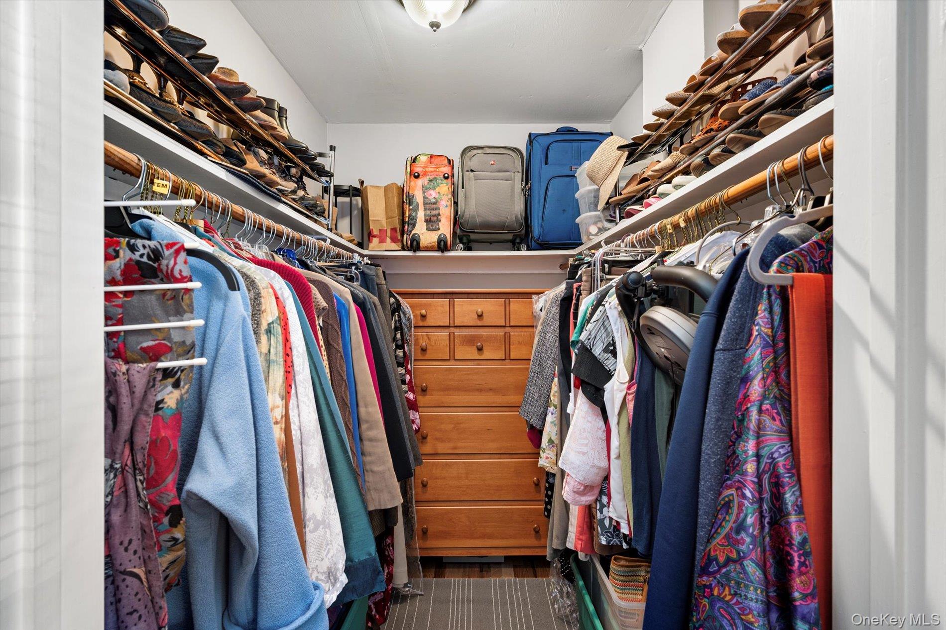 1 Atlantic Avenue # 28, Farmingdale, NY 11735