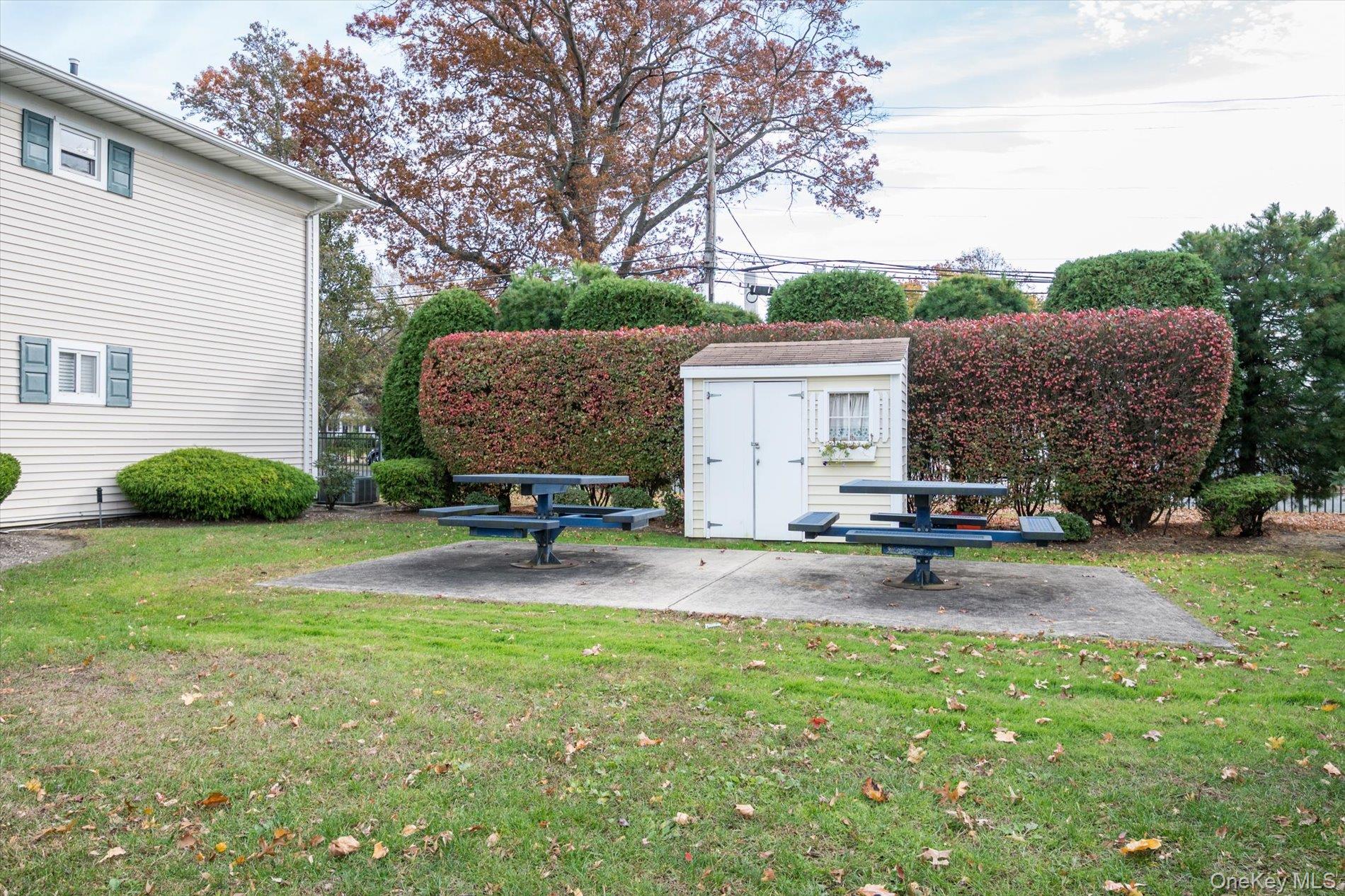 1 Atlantic Avenue # 28, Farmingdale, NY 11735