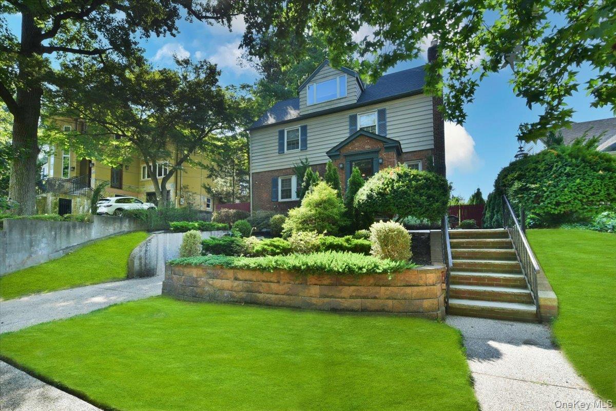 19346 McLaughlin Avenue, Holliswood, NY 11423