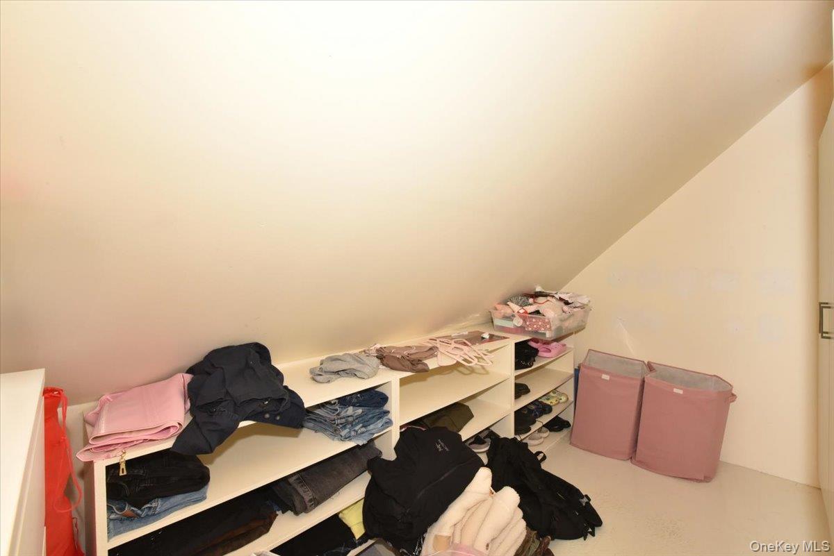 19346 McLaughlin Avenue, Holliswood, NY 11423