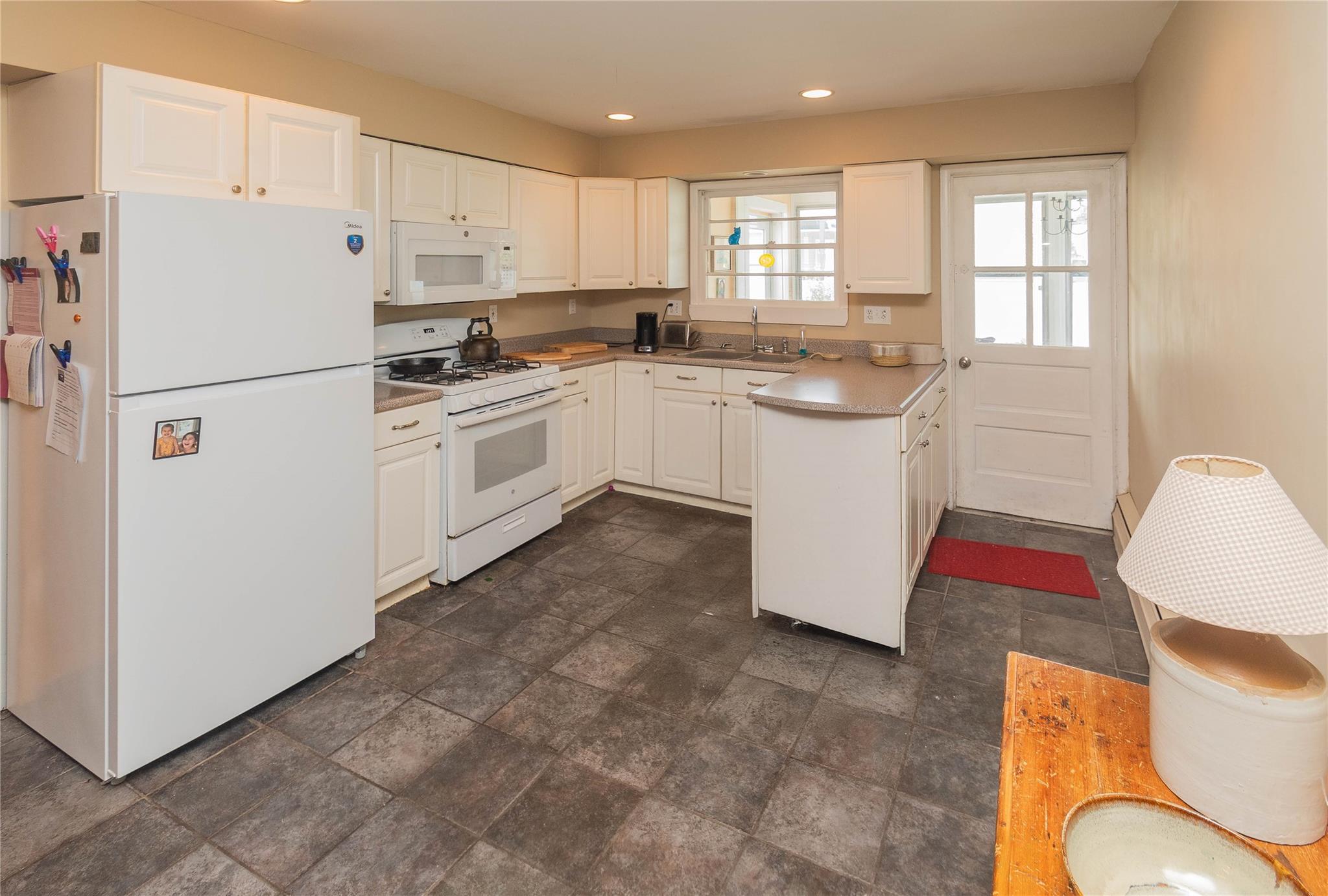 49 Avenue A, Cornwall On Hudson, NY 12520