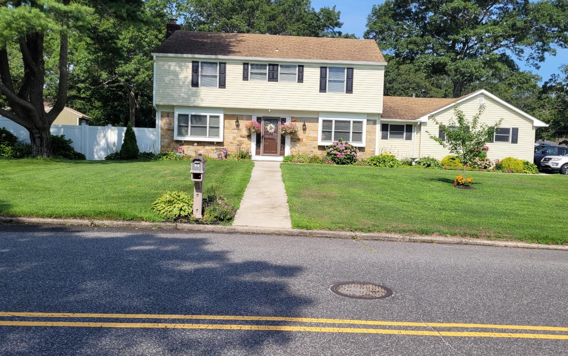 98 Wedgewood Drive, Coram, NY 11727