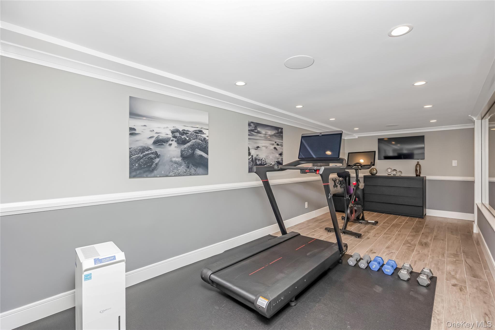 11 Landview Drive, Dix Hills, NY 11746