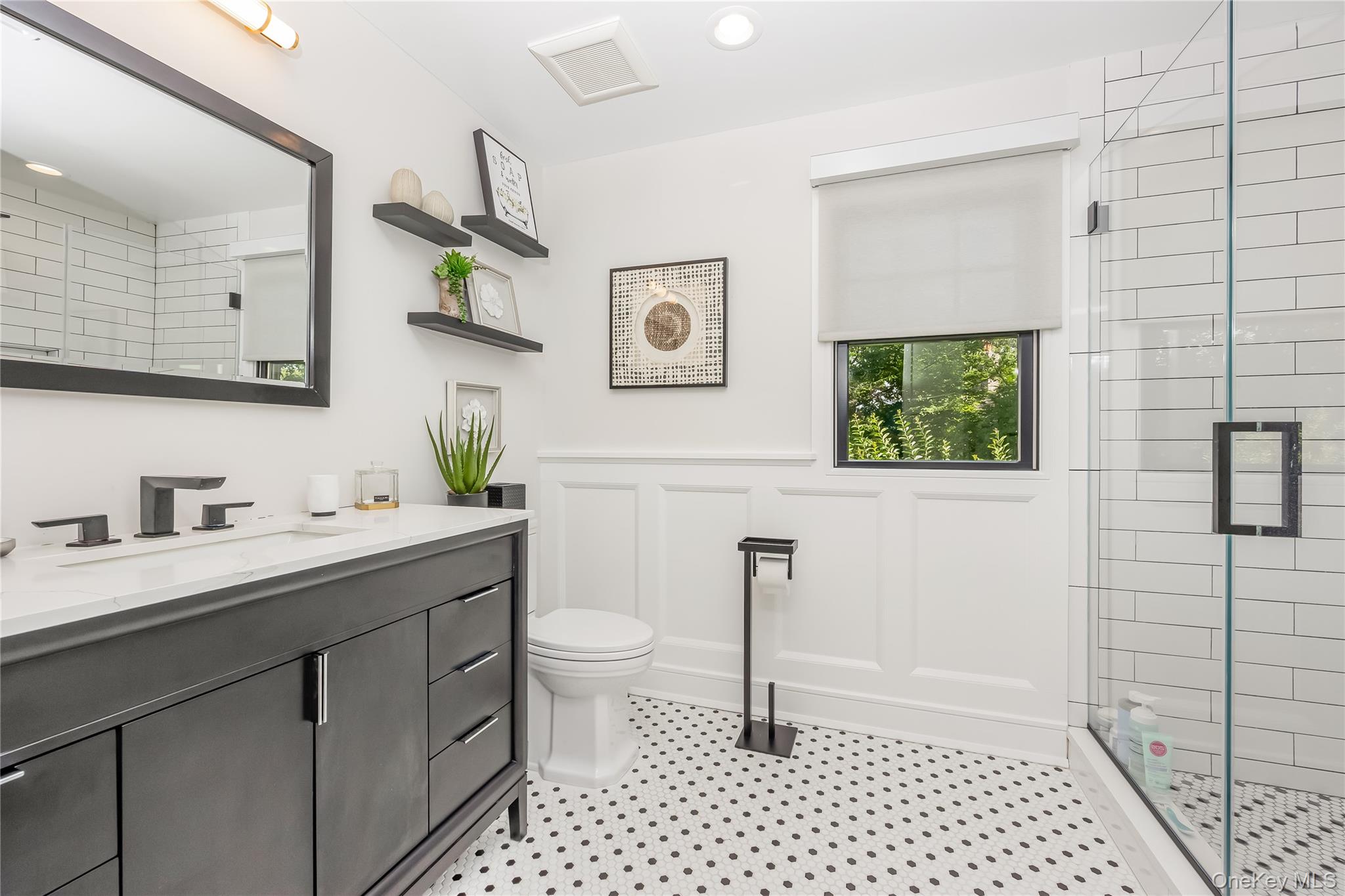 11 Landview Drive, Dix Hills, NY 11746