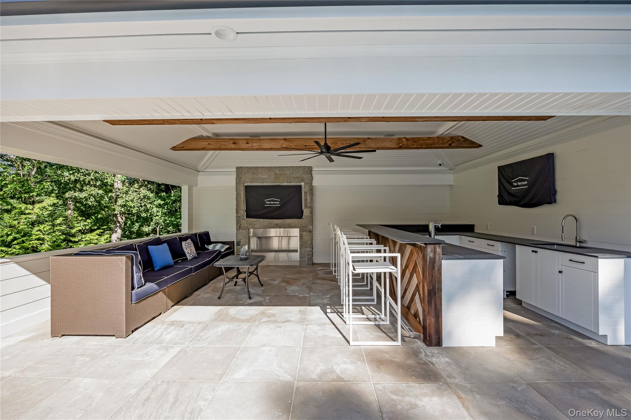 11 Landview Drive, Dix Hills, NY 11746