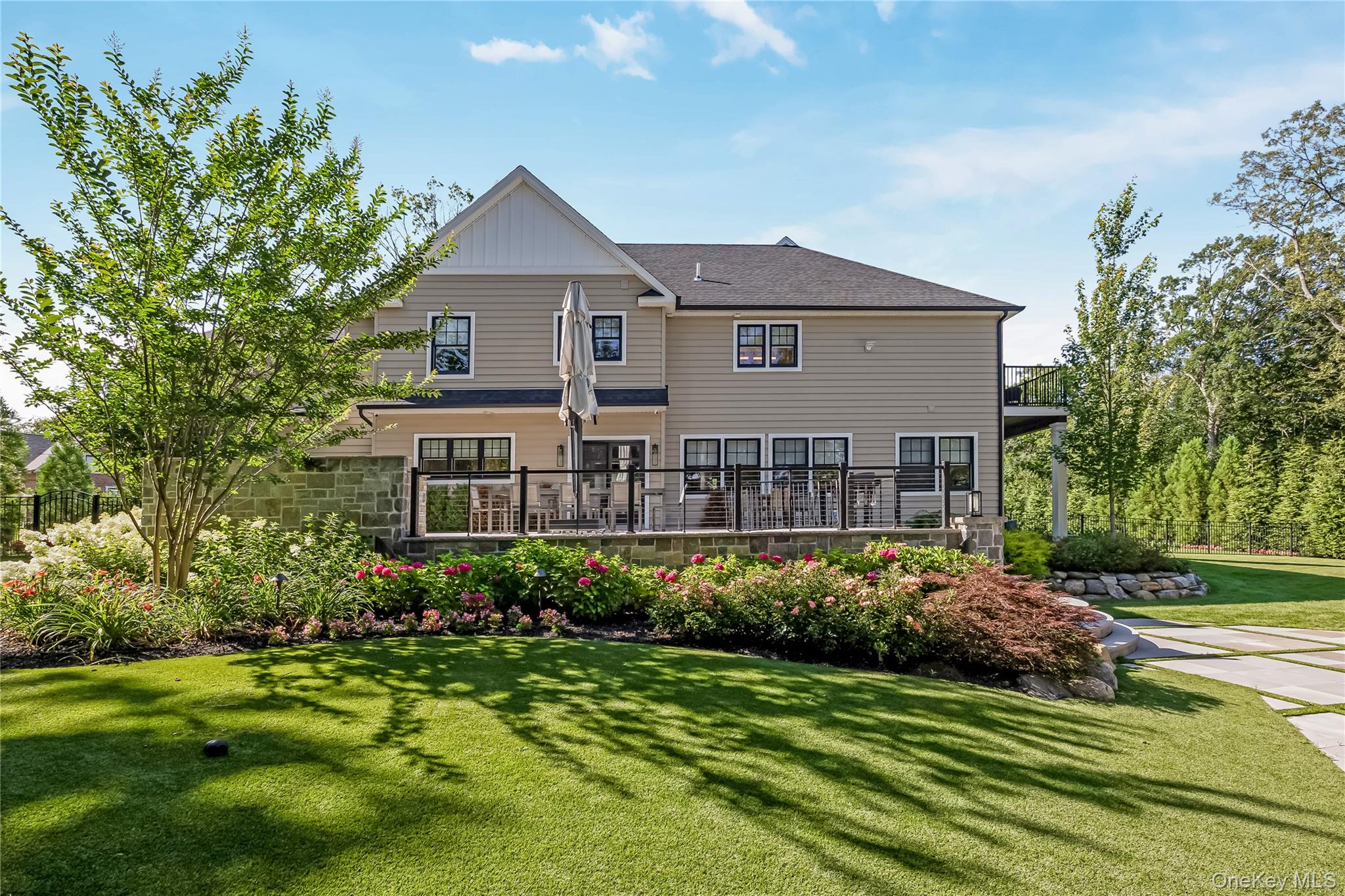 11 Landview Drive, Dix Hills, NY 11746