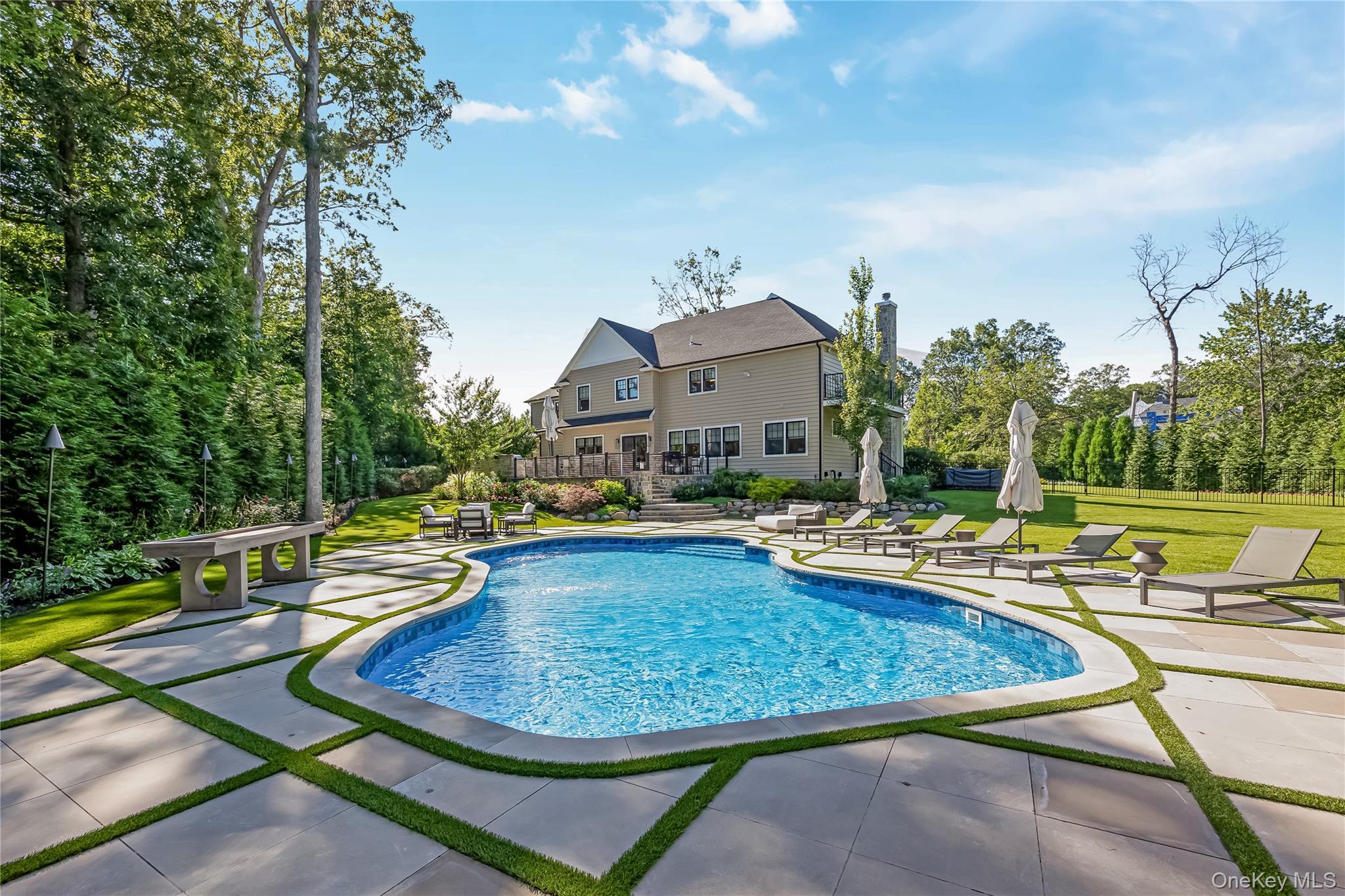 11 Landview Drive, Dix Hills, NY 11746