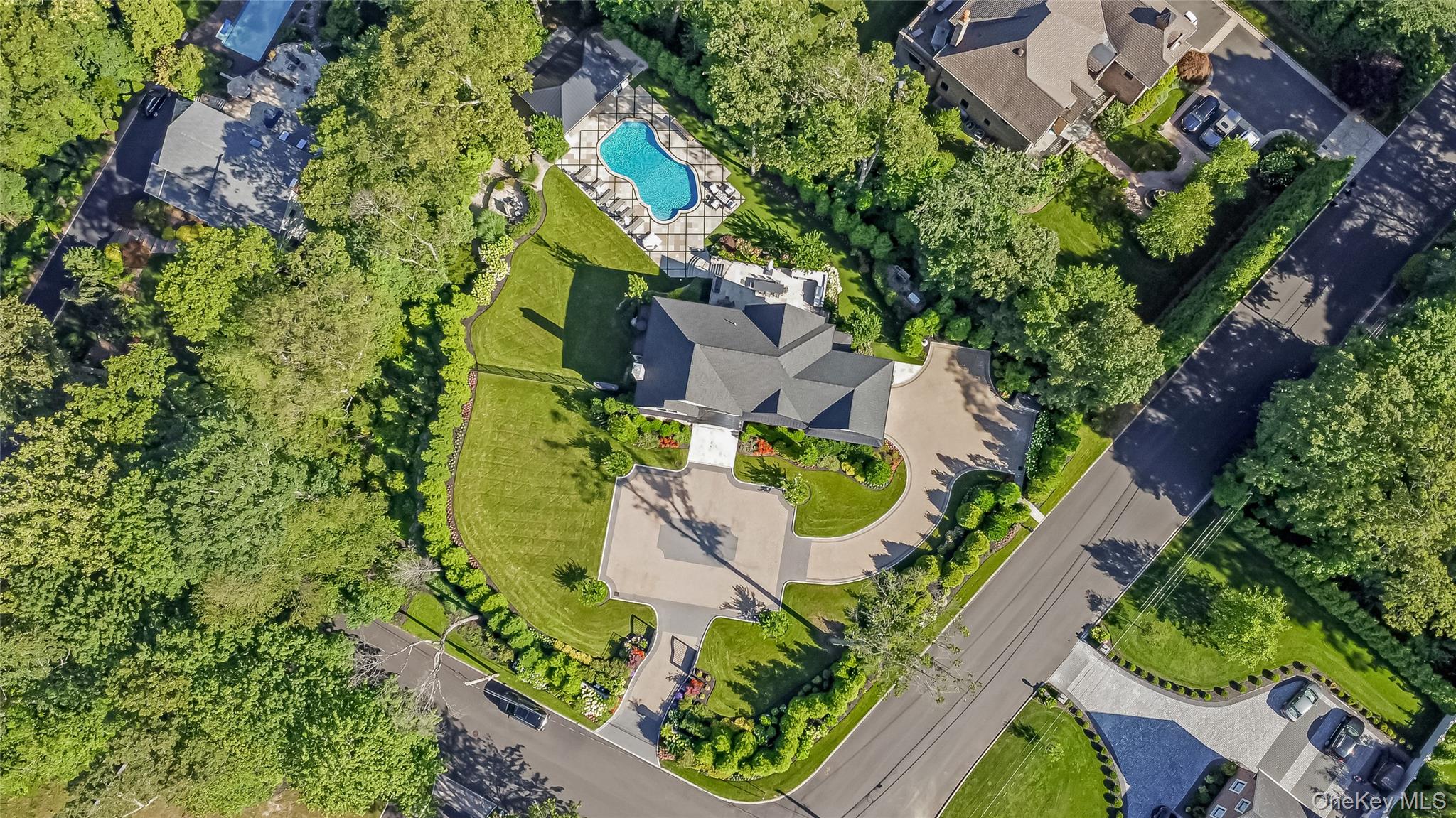 11 Landview Drive, Dix Hills, NY 11746