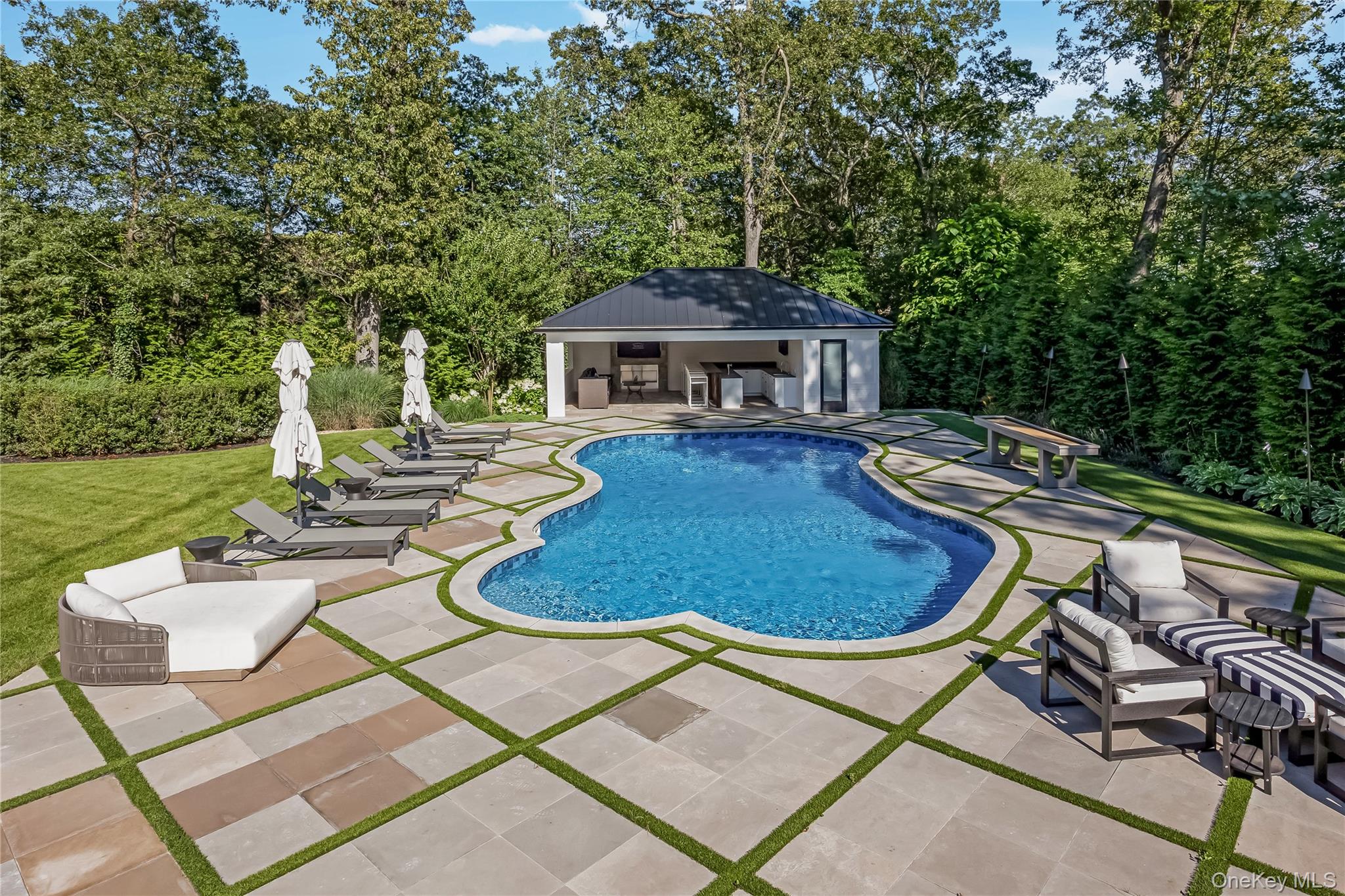 11 Landview Drive, Dix Hills, NY 11746