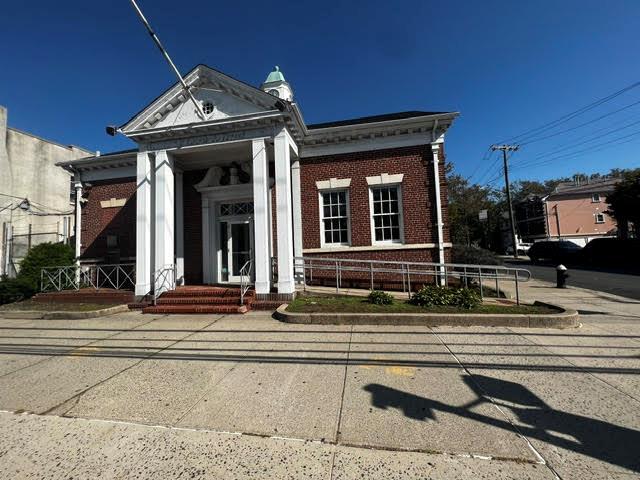 257 New Dorp Lane, Staten Island, NY 10306