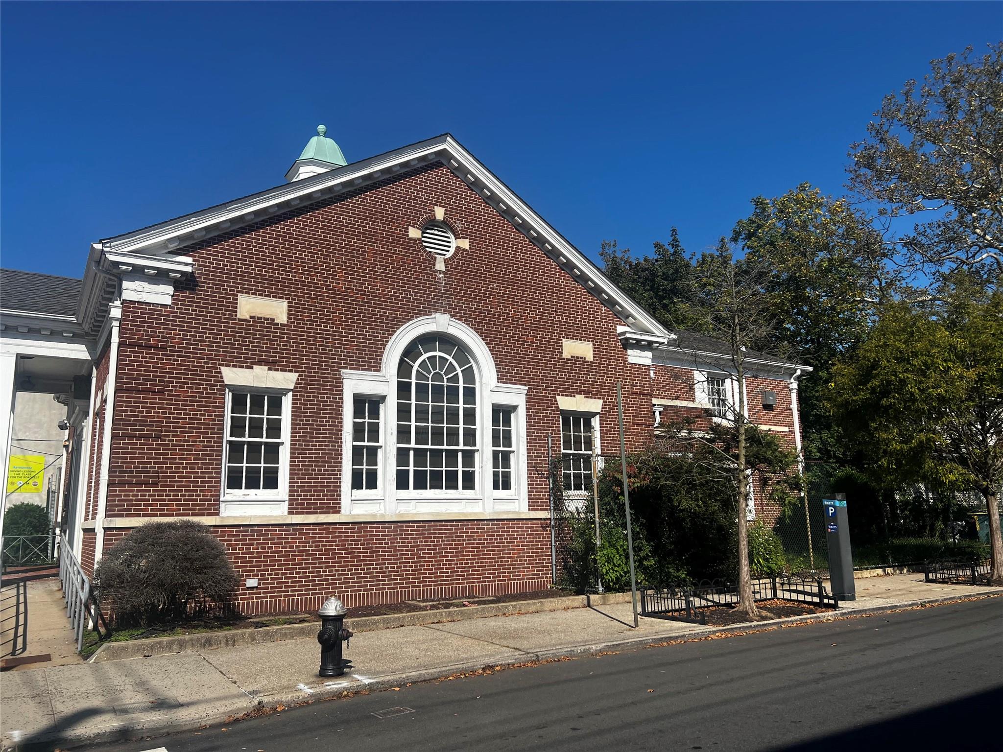 257 New Dorp Lane, Staten Island, NY 10306