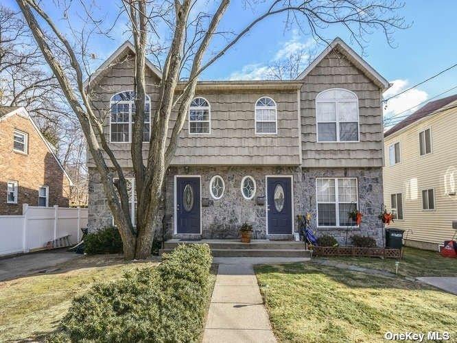62A Linwood N, Port Washington, NY 11050
