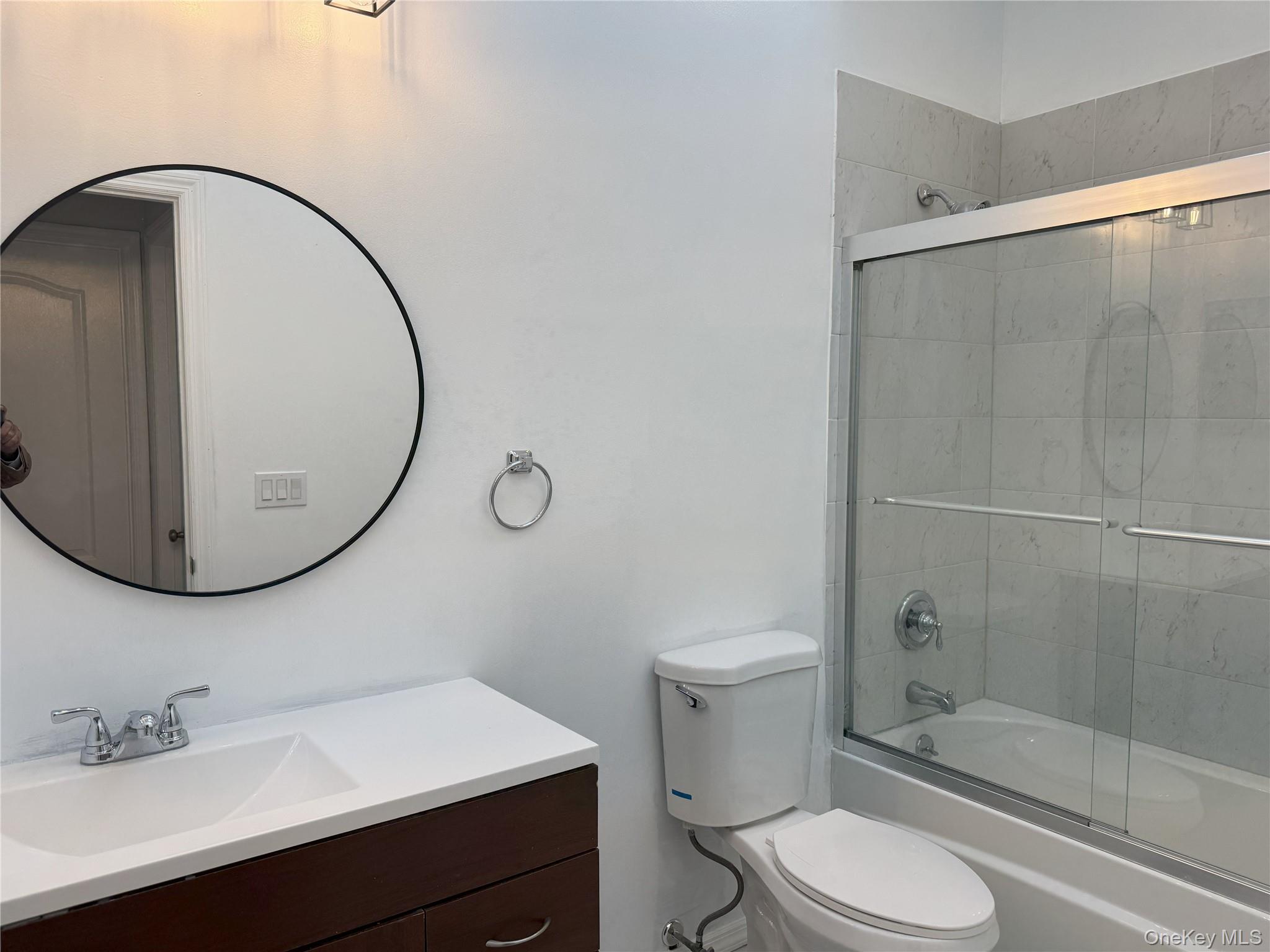 62A Linwood N, Port Washington, NY 11050