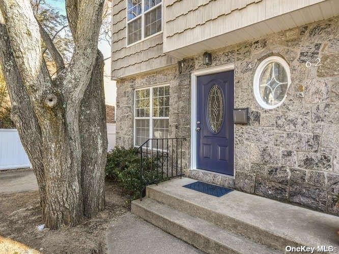 62A Linwood N, Port Washington, NY 11050