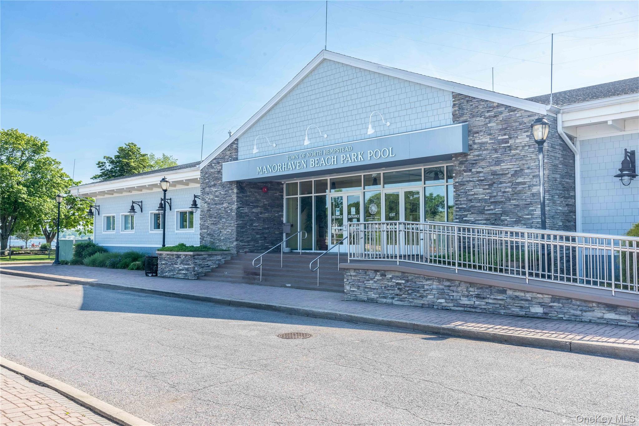 62A Linwood N, Port Washington, NY 11050