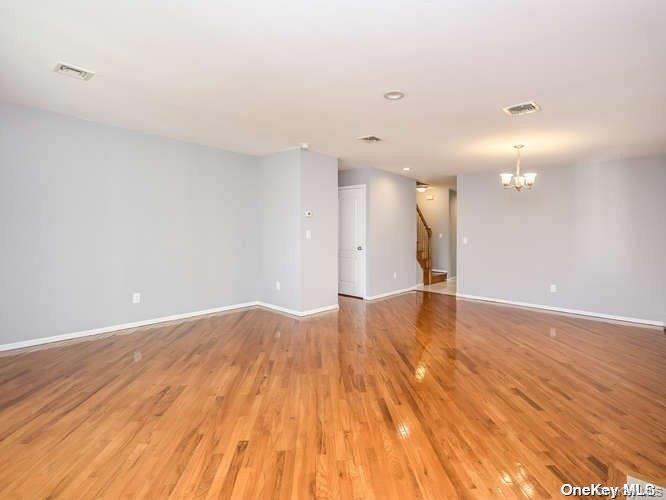 62A Linwood N, Port Washington, NY 11050