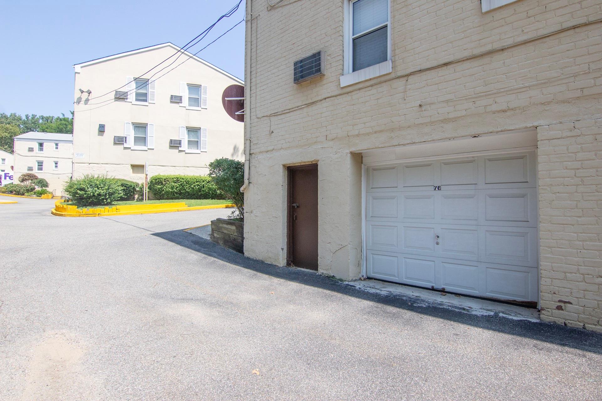 71-50 252 Street # 11B, Bellerose, NY 11426