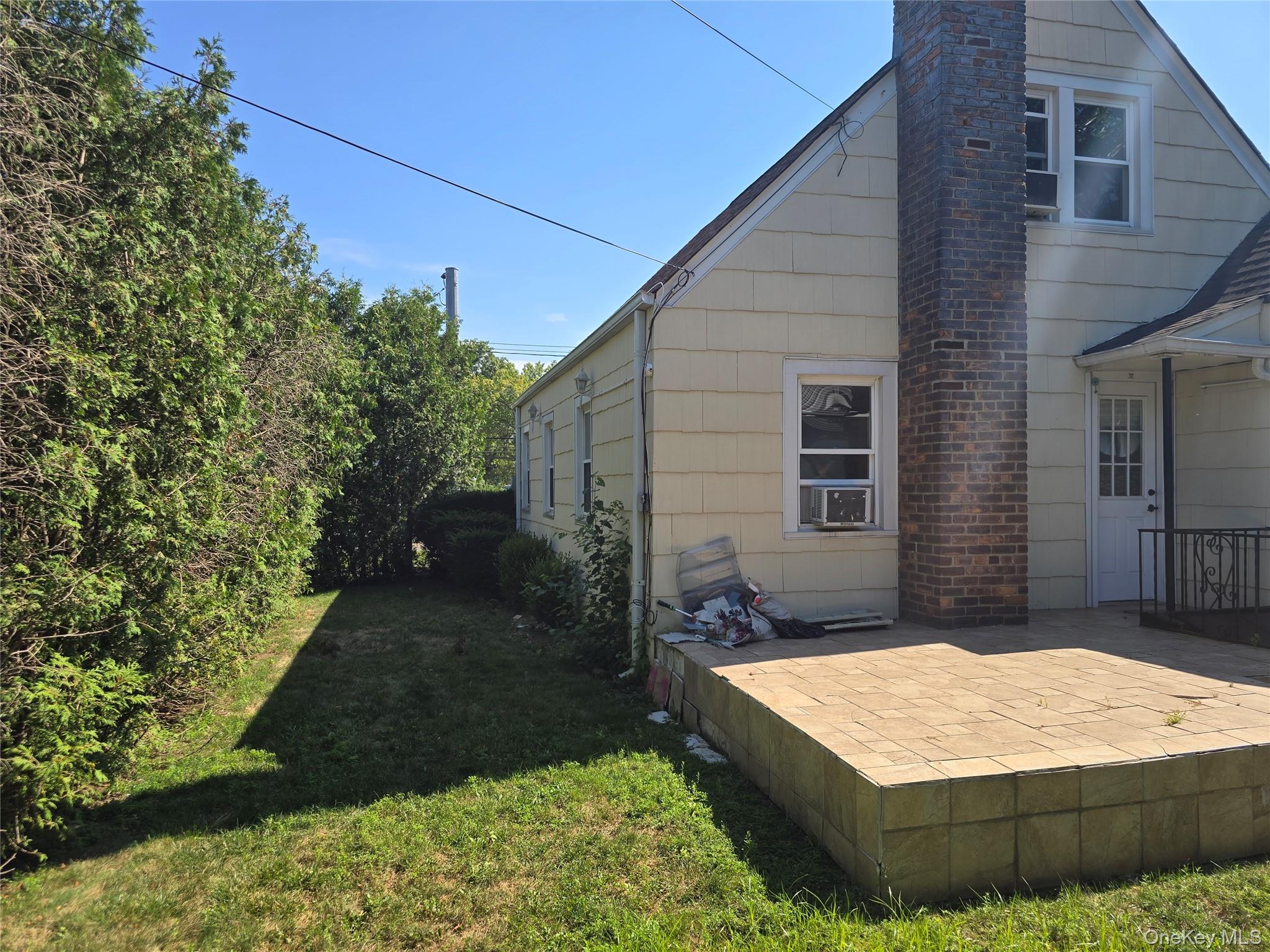 217 Hillside Avenue, New Hyde Park, NY 11040