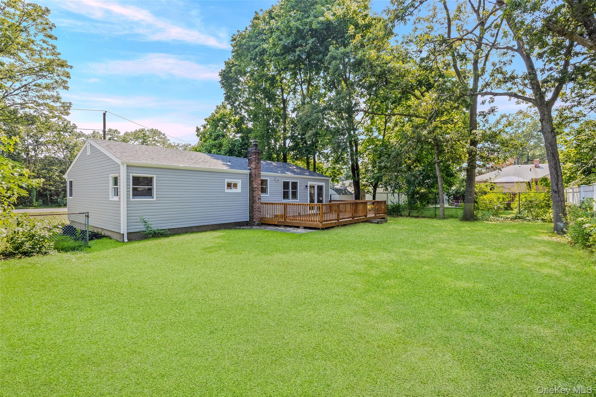 4991 Express Drive N, Lake Ronkonkoma, NY 11779