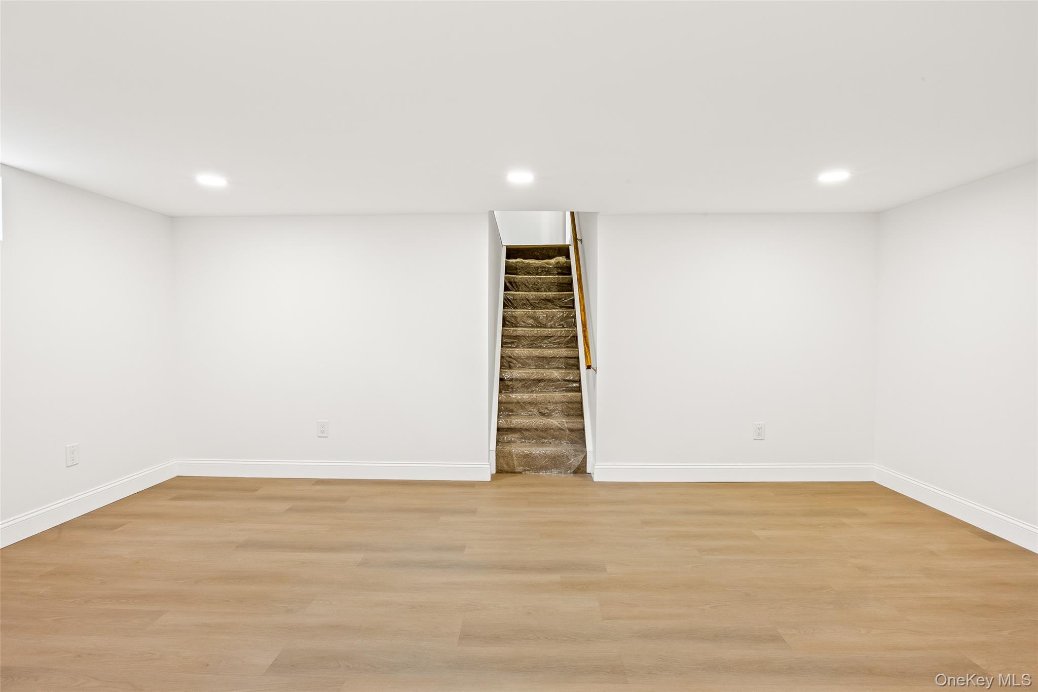 4991 Express Drive N, Lake Ronkonkoma, NY 11779