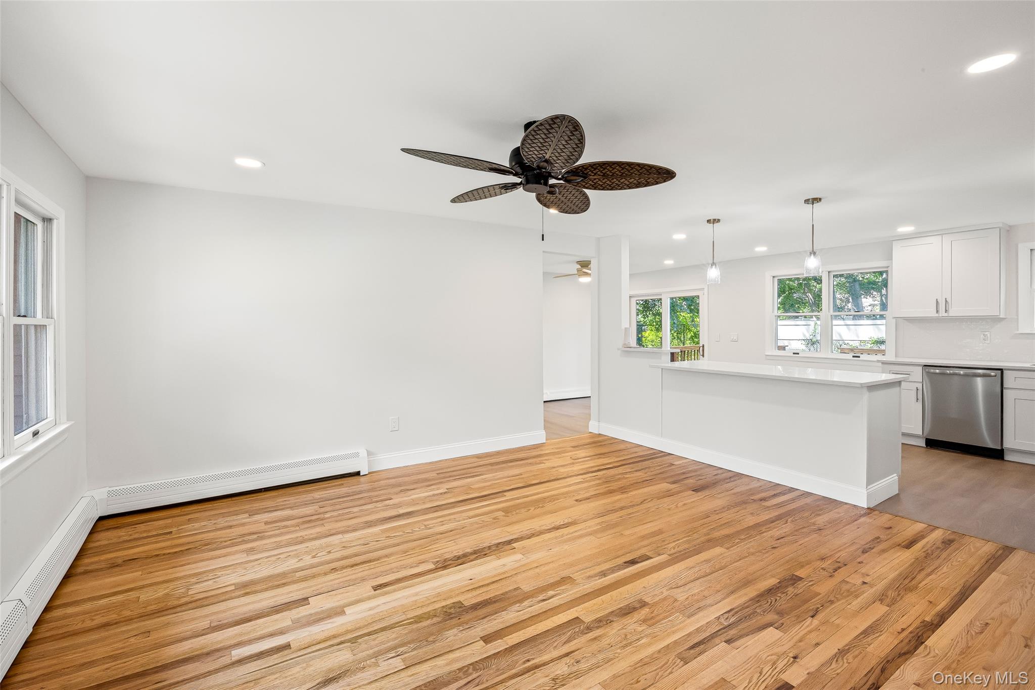 4991 Express Drive N, Lake Ronkonkoma, NY 11779