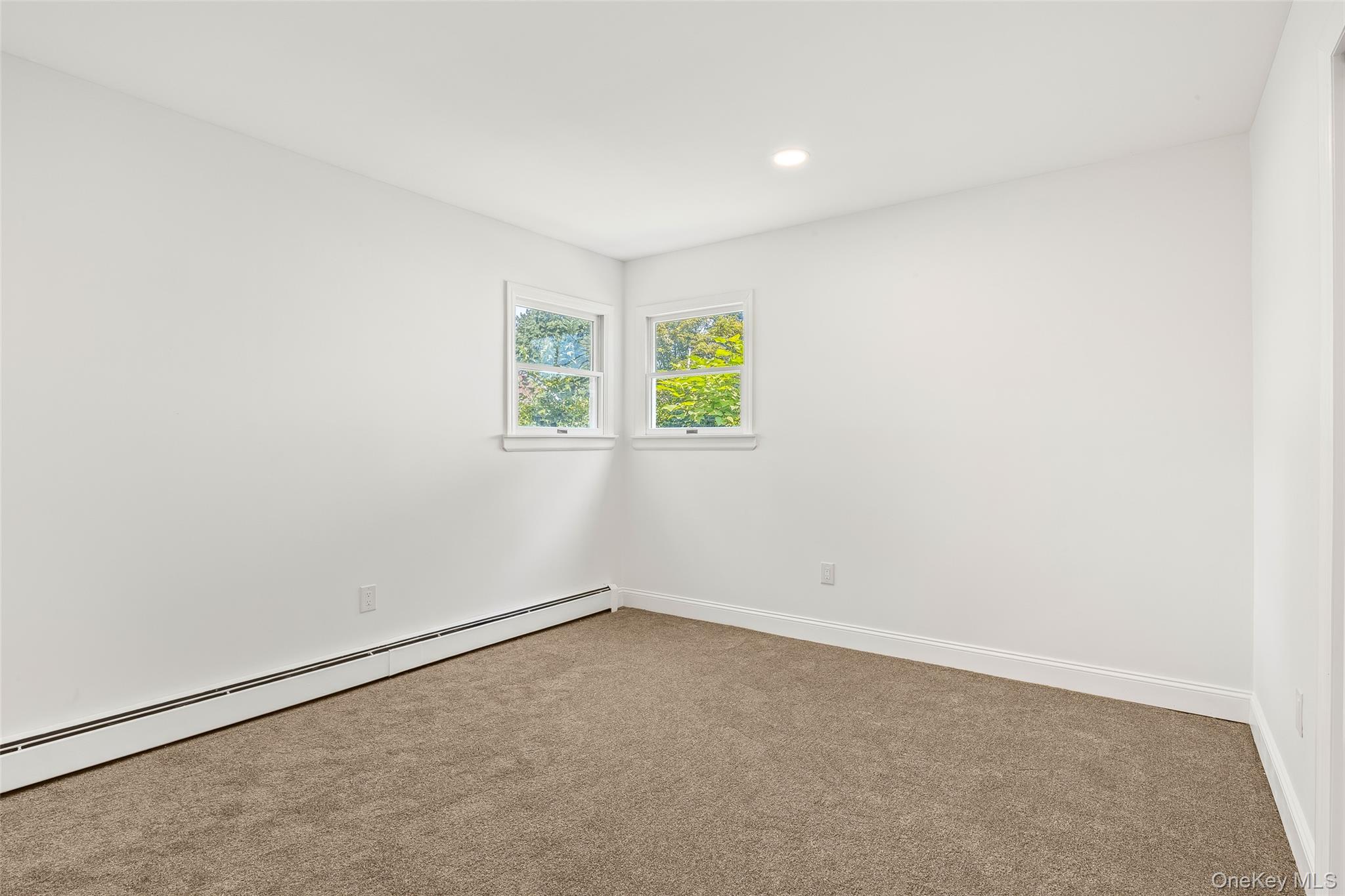 4991 Express Drive N, Lake Ronkonkoma, NY 11779