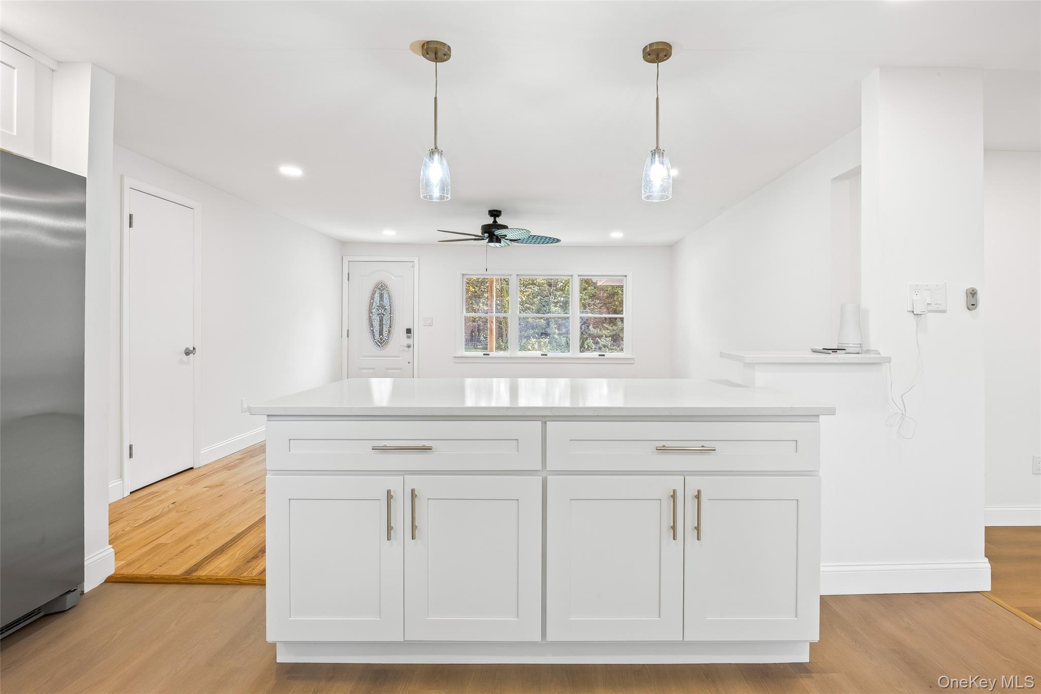 4991 Express Drive N, Lake Ronkonkoma, NY 11779