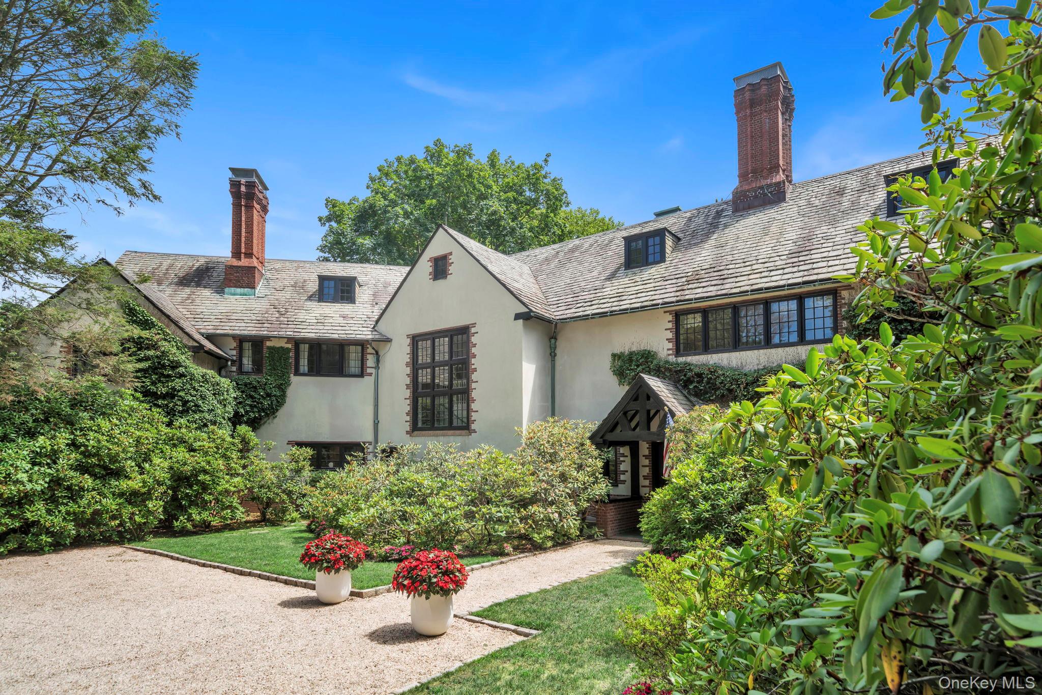 95 Piping Rock Road, Locust Valley, NY 11560