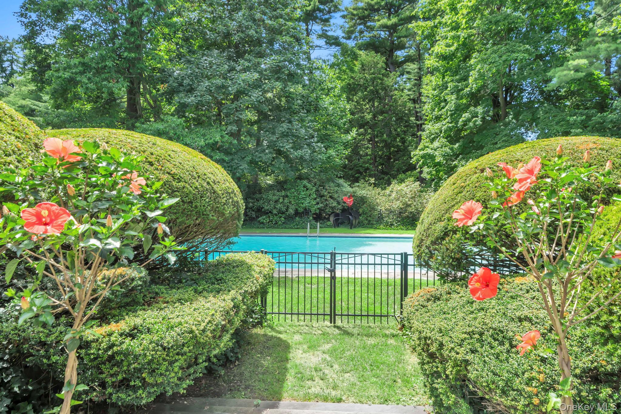 95 Piping Rock Road, Locust Valley, NY 11560