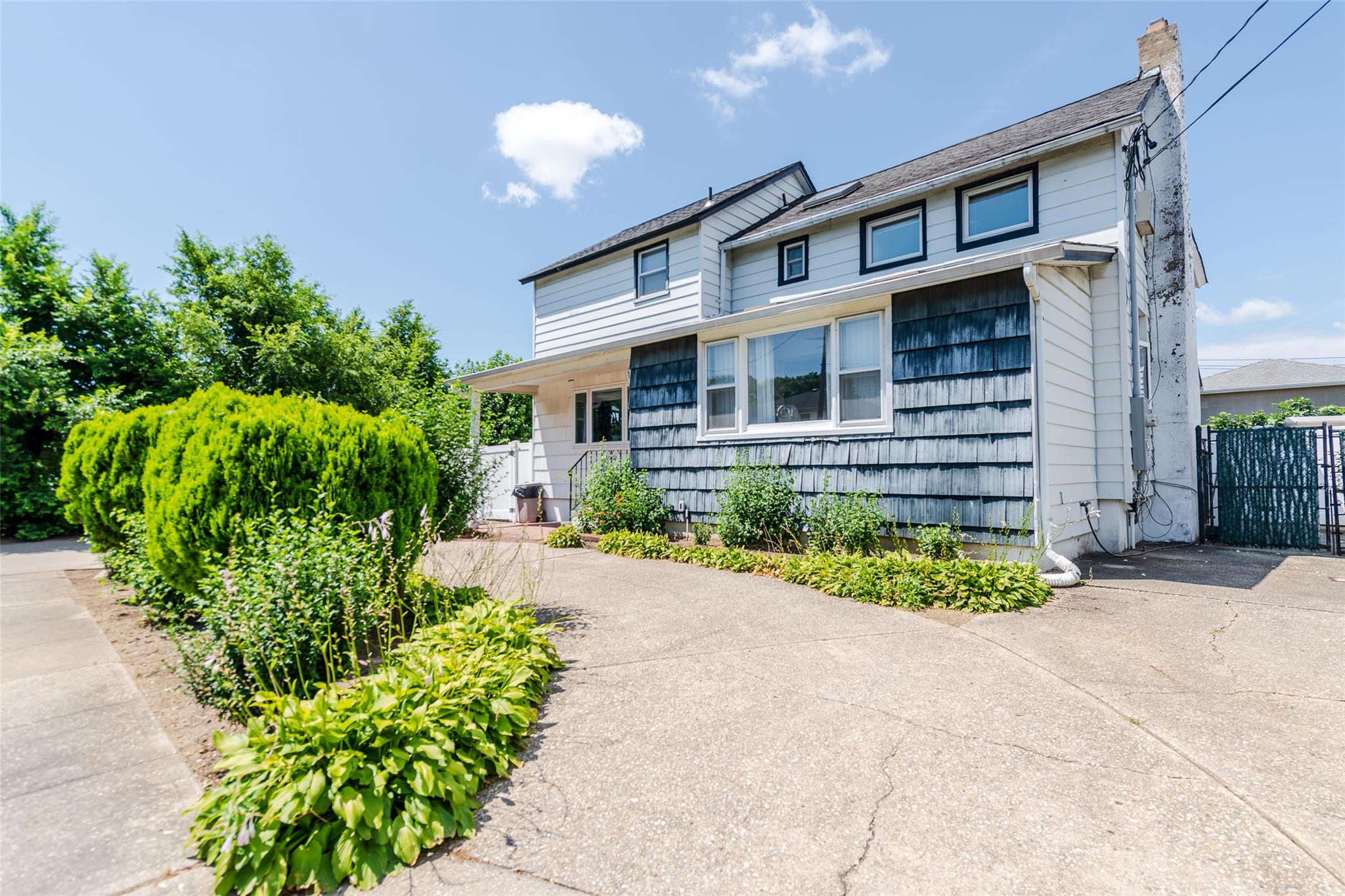 2962 Deen Street, Oceanside, NY 11572
