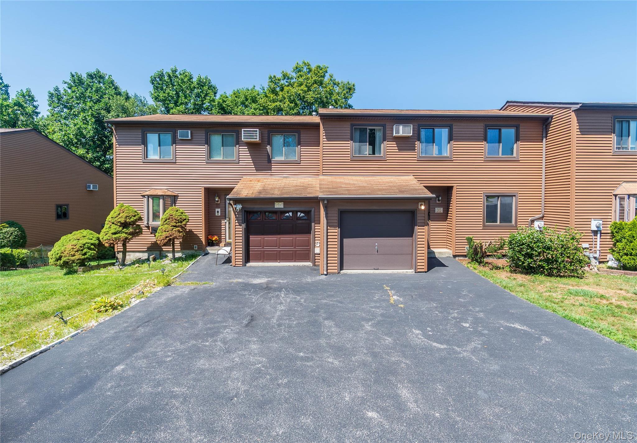 35 Bayberry Circle, Fishkill, NY 12524