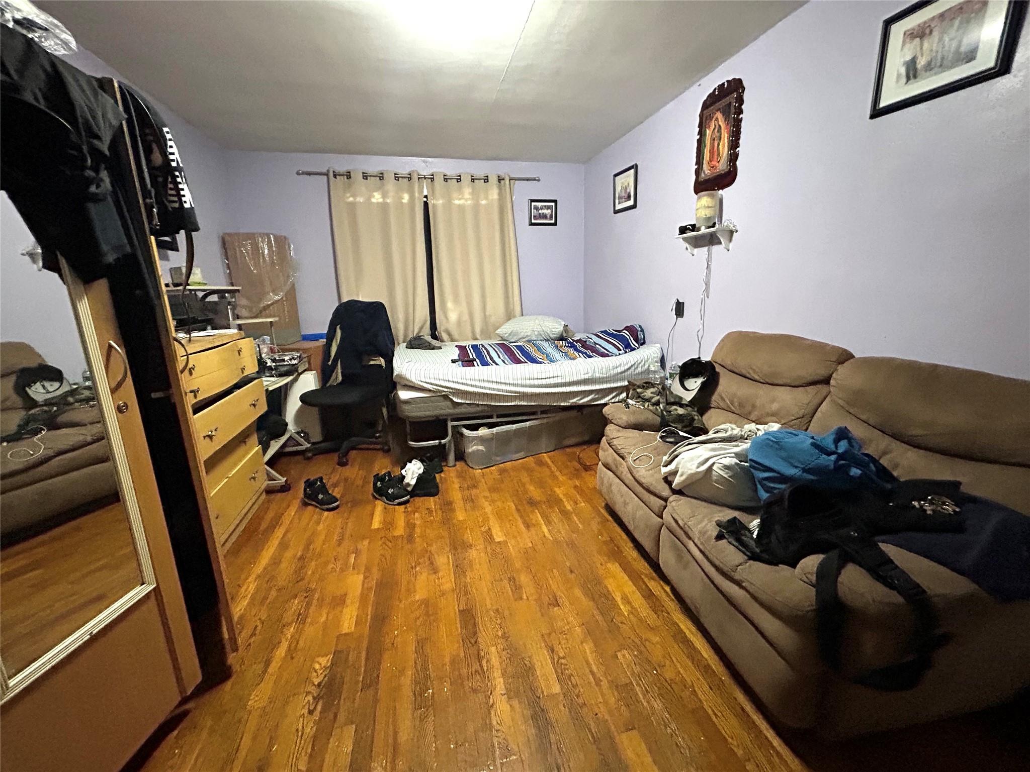 58-25 83rd Street, Middle Village, NY 11379