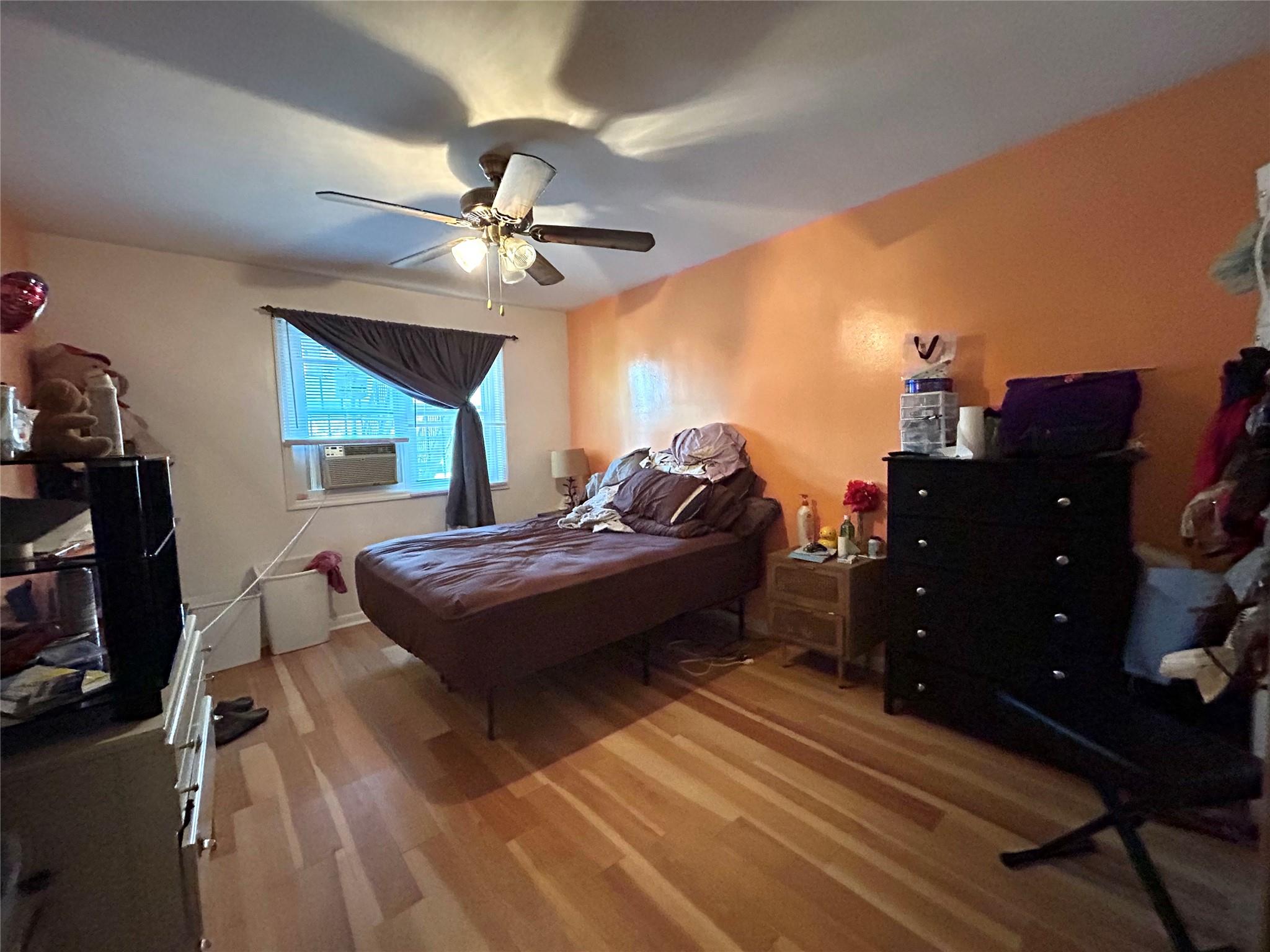 58-25 83rd Street, Middle Village, NY 11379