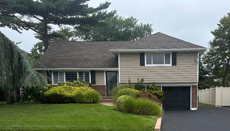 242 Thompson Avenue, Oceanside, NY 11572