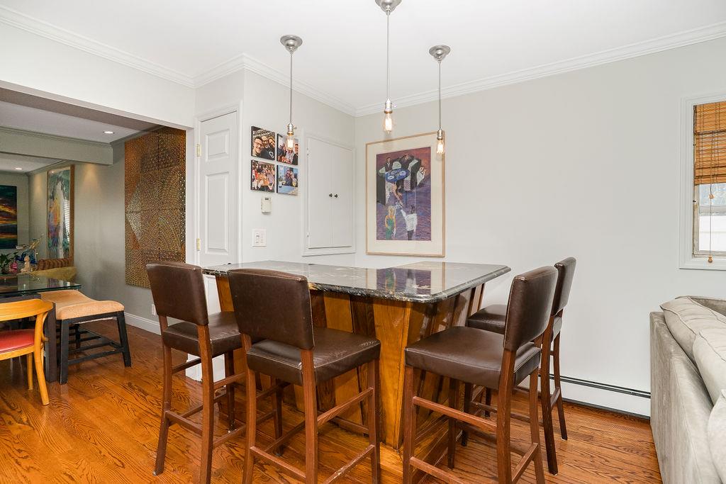 242 Thompson Avenue, Oceanside, NY 11572