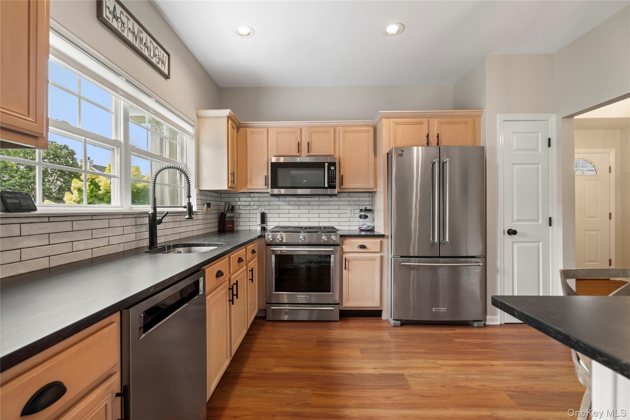 493 Woodscreek Court, Moriches, NY 11955