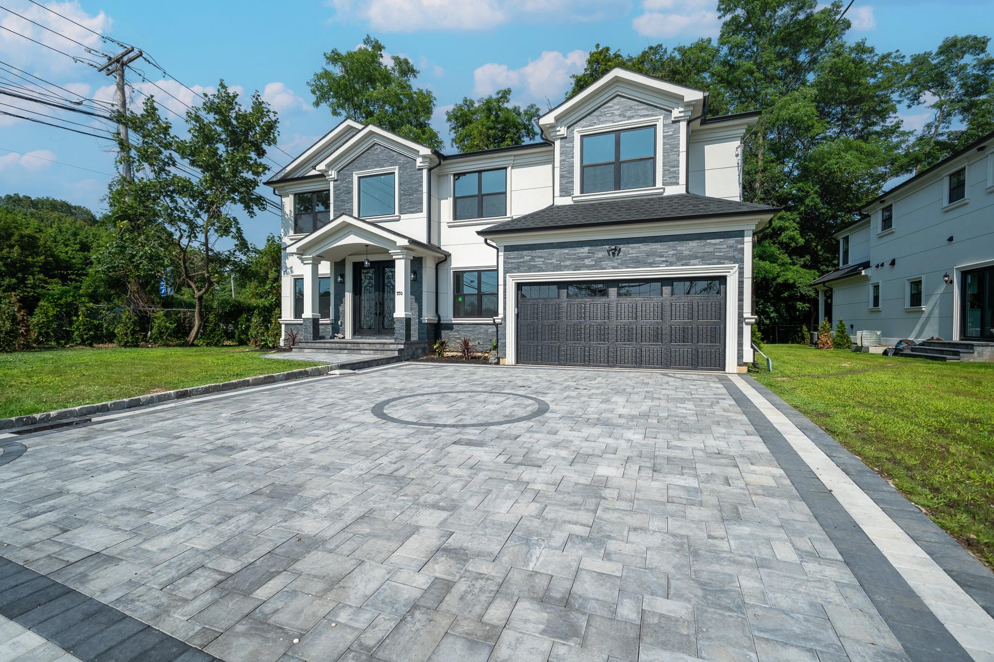 770 Cedar Street, Syosset, NY 11791