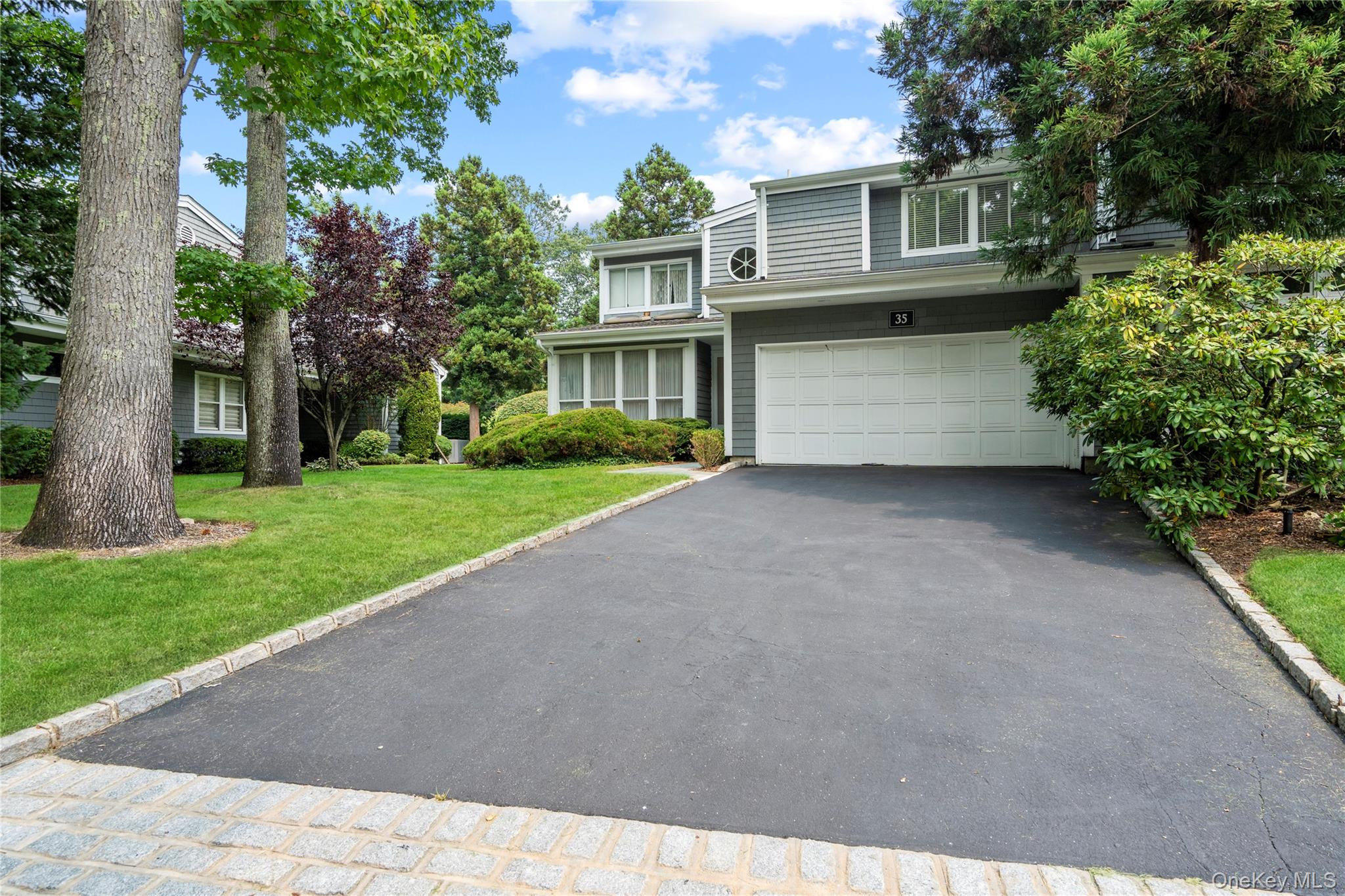 35 Tiffany Circle, Manhasset, NY 11030