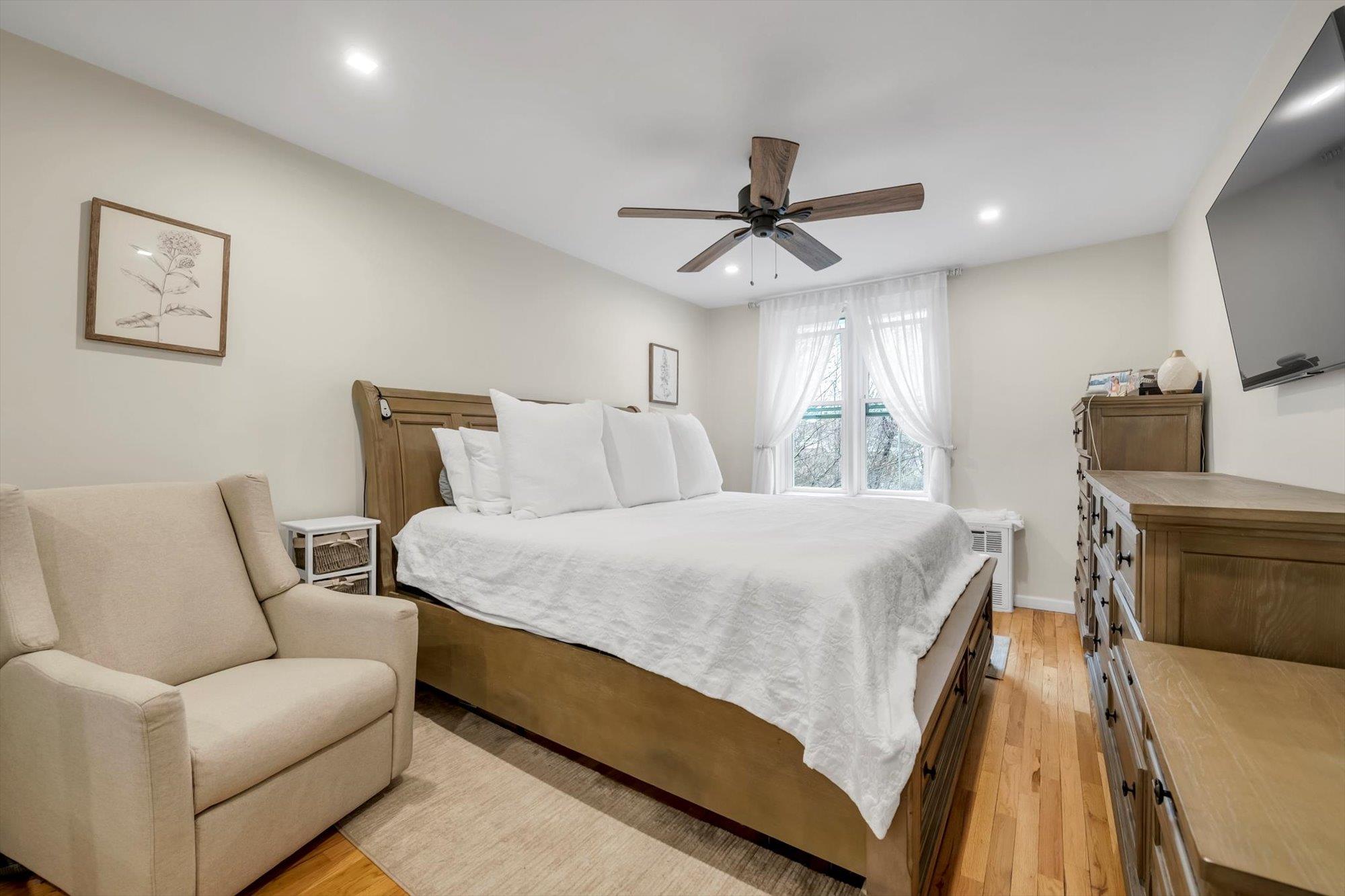 6515 Alderton Street # 3B, Rego Park, NY 11374