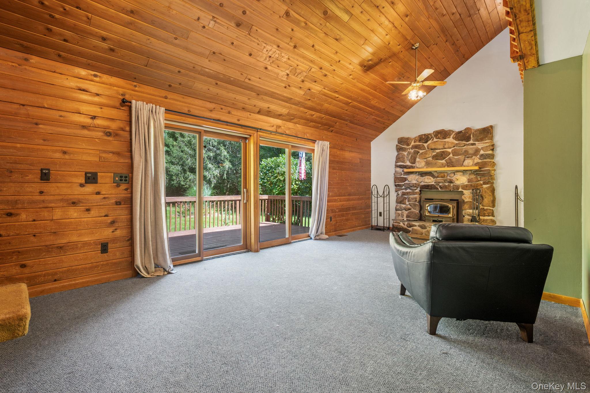 579 State Route 55, Napanoch, NY 12458