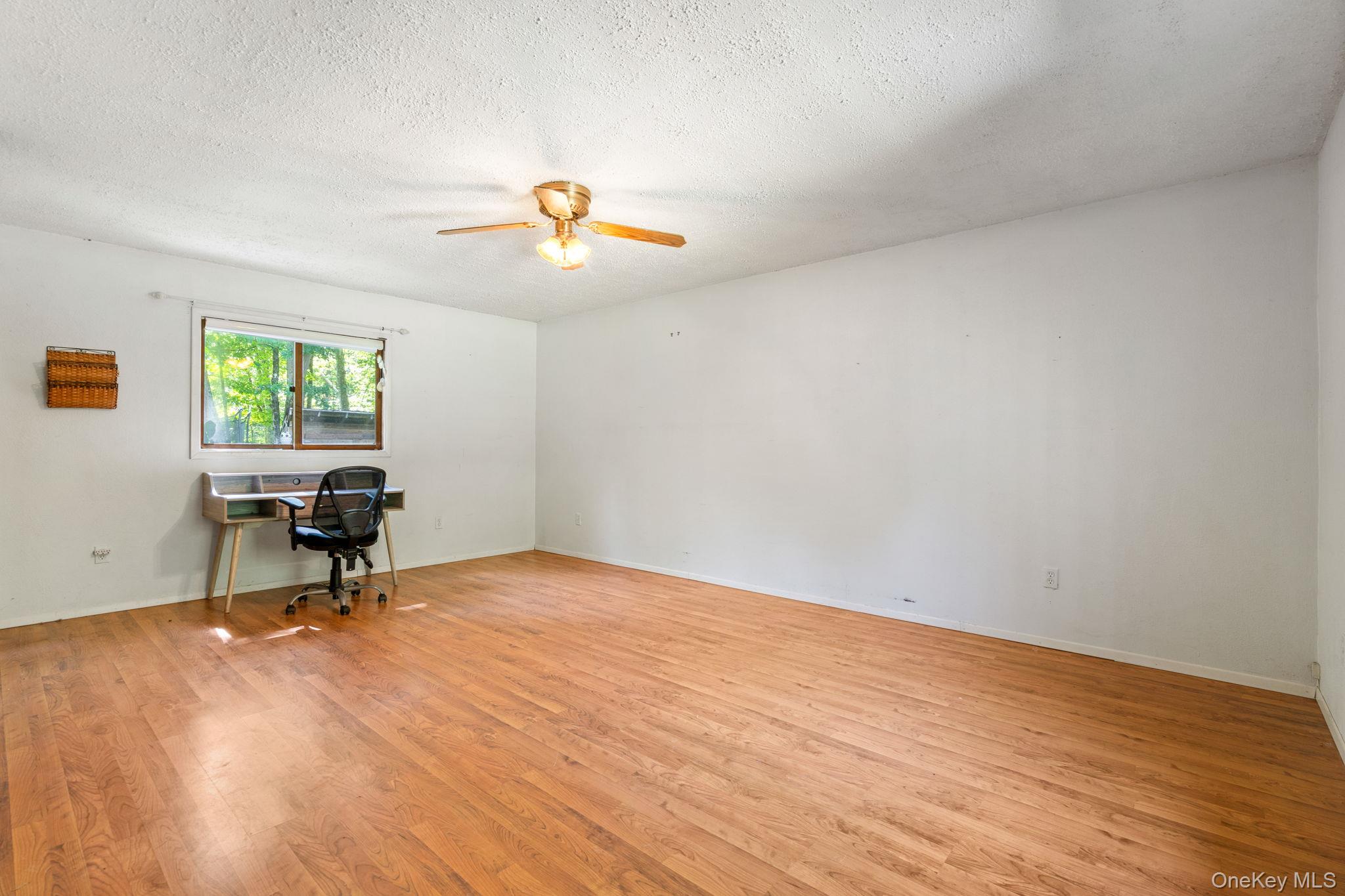 579 State Route 55, Napanoch, NY 12458