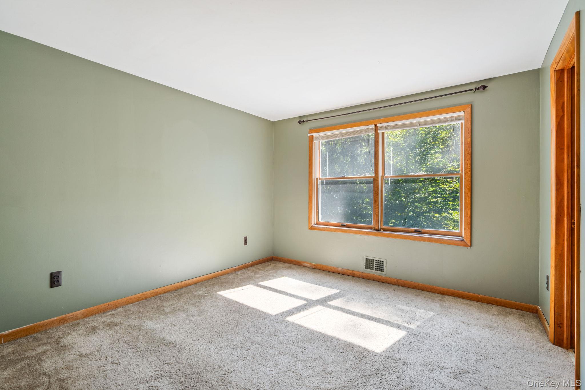 579 State Route 55, Napanoch, NY 12458