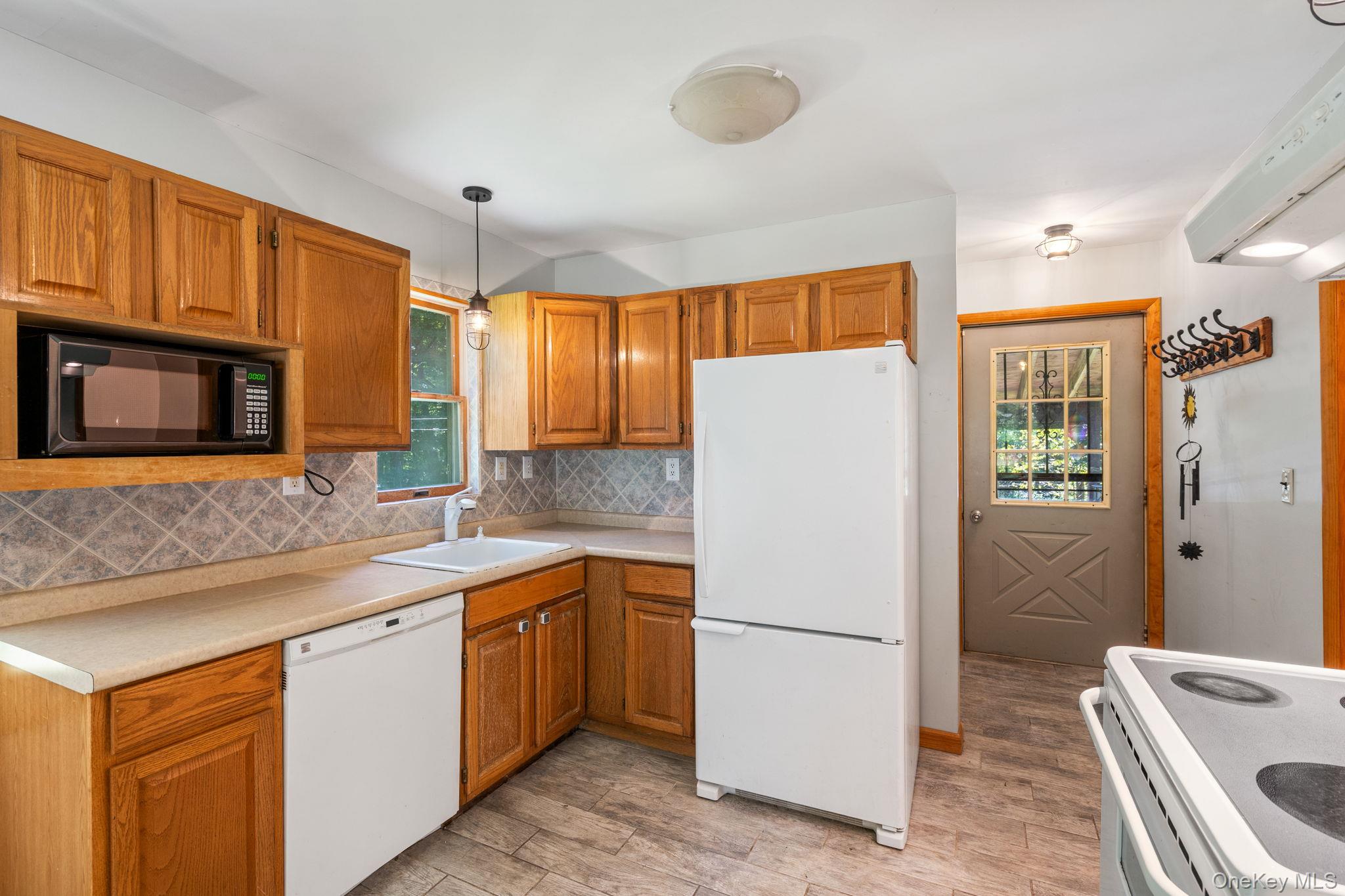 579 State Route 55, Napanoch, NY 12458