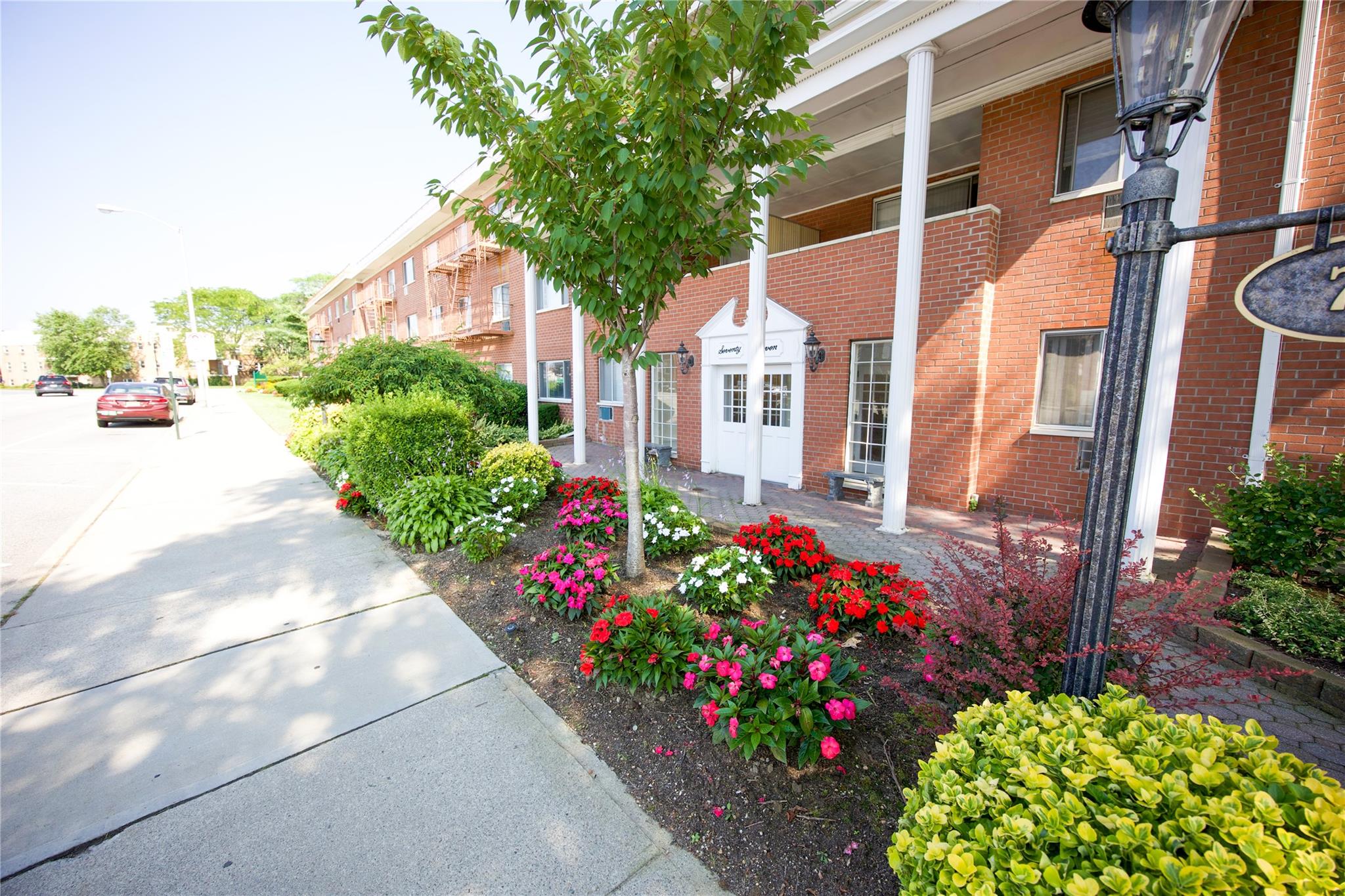 77 S Park Avenue # B6, Rockville Centre, NY 11570