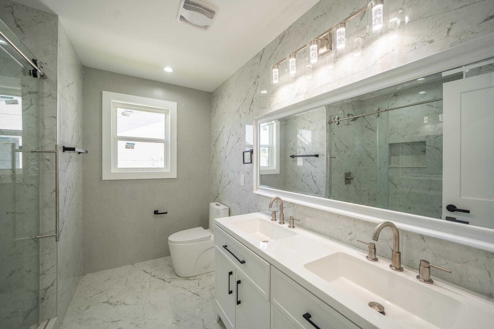 17 Park Drive East, Syosset, NY 11791