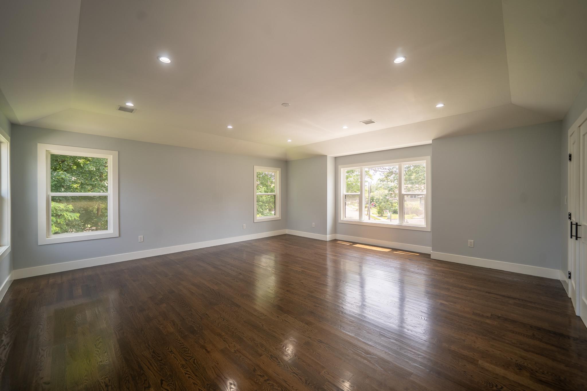 17 Park Drive East, Syosset, NY 11791