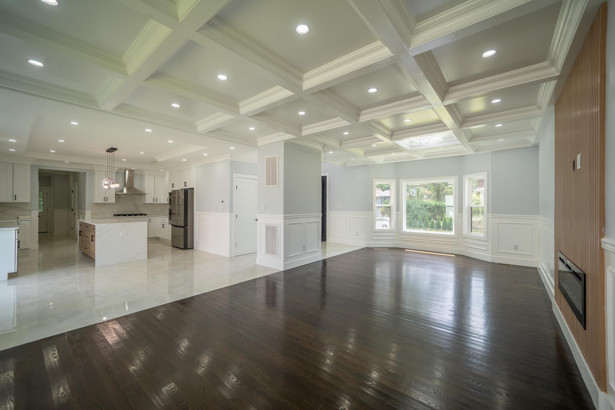 17 Park Drive East, Syosset, NY 11791