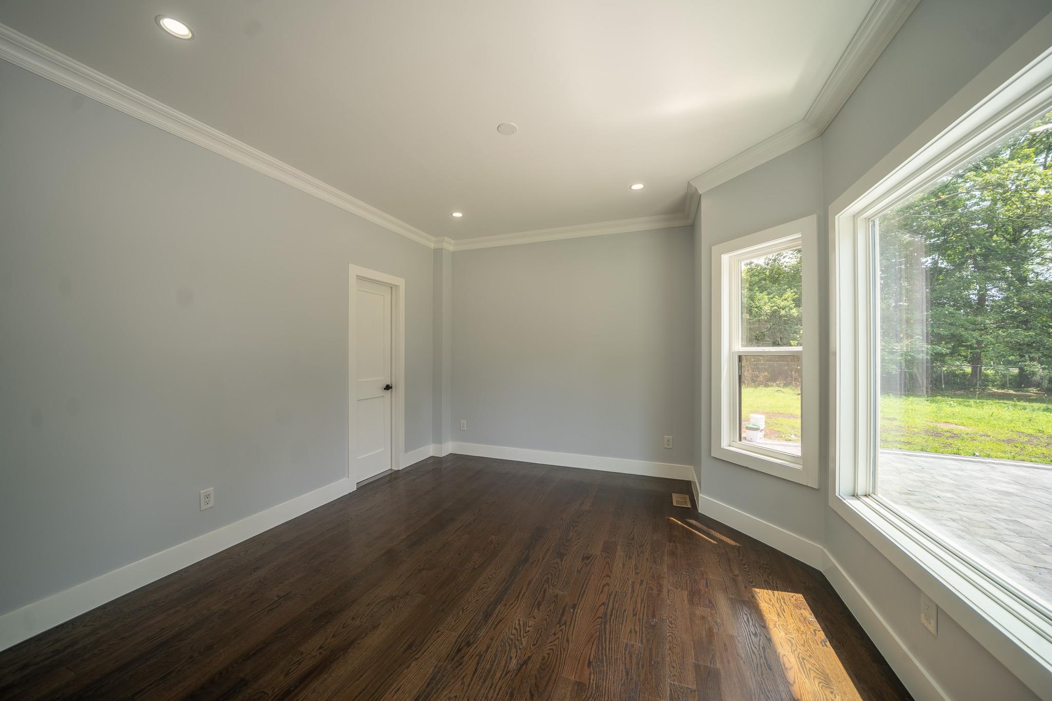 17 Park Drive East, Syosset, NY 11791