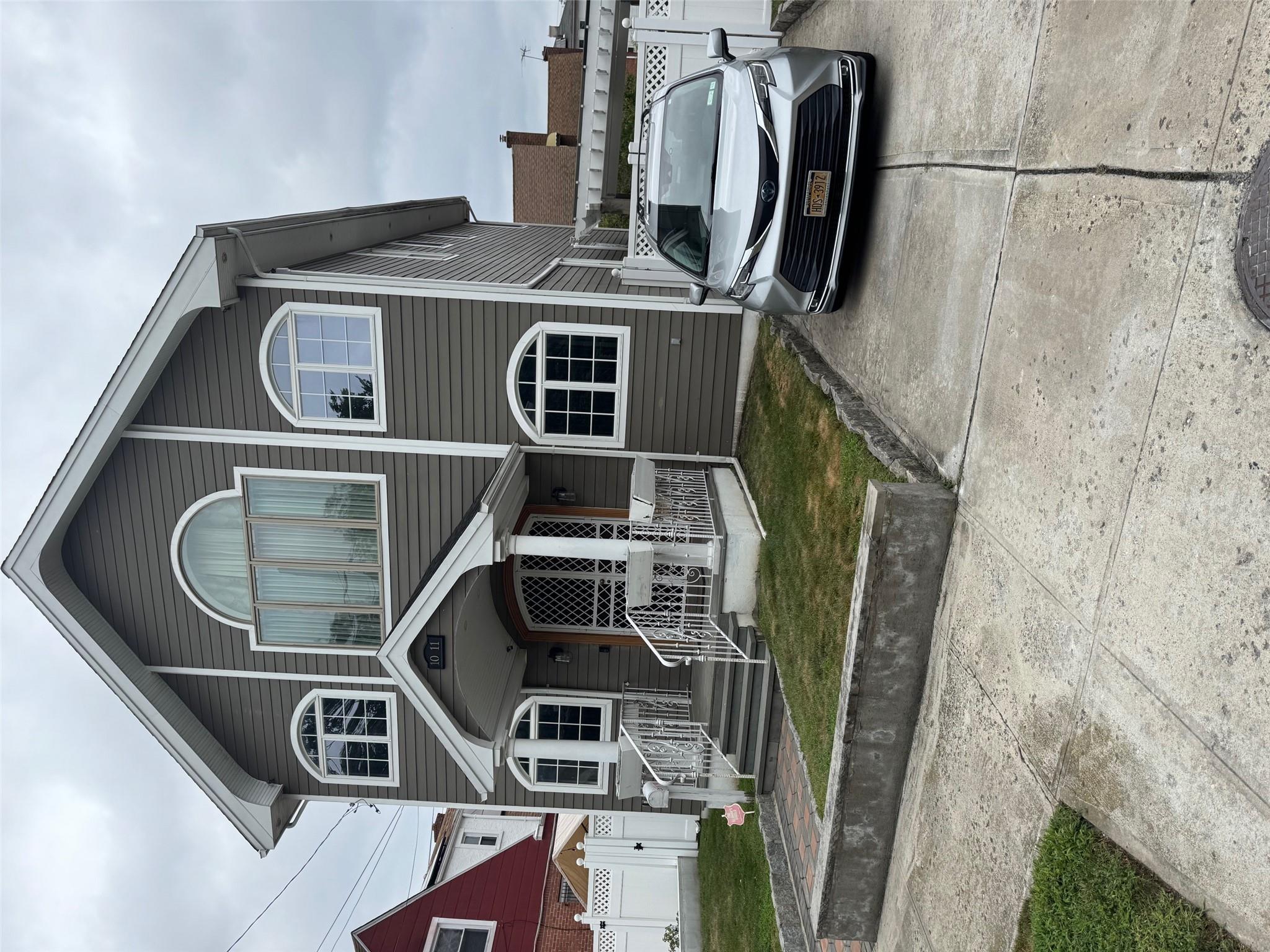 1011 Bay 24th Street, Far Rockaway, NY 11691